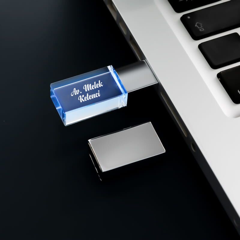 Hediyesec - Kişiye Özel Işıklı Kristal USB Bellek
